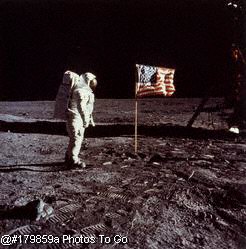 Man w/flag on moon, Apollo 11